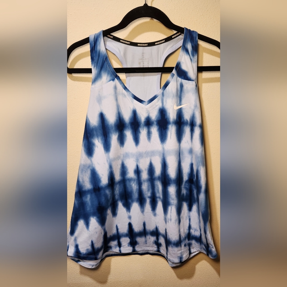 NWT Nike- court tennis racer back tank XL